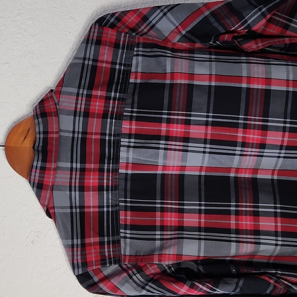 Tony Hawk Red, Black & Gray Plaid Long Sleeve Button Down Shirt Boys Sz. XL - Picture 11 of 11